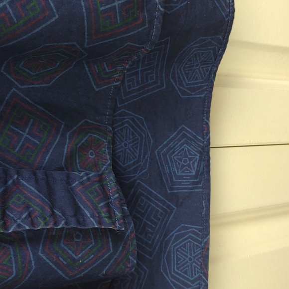 Men's Hilfiger Vtg. LS BU Cotton Navy Blue Geometric Pattern Mirror Inside Shirt - Picture 7 of 13
